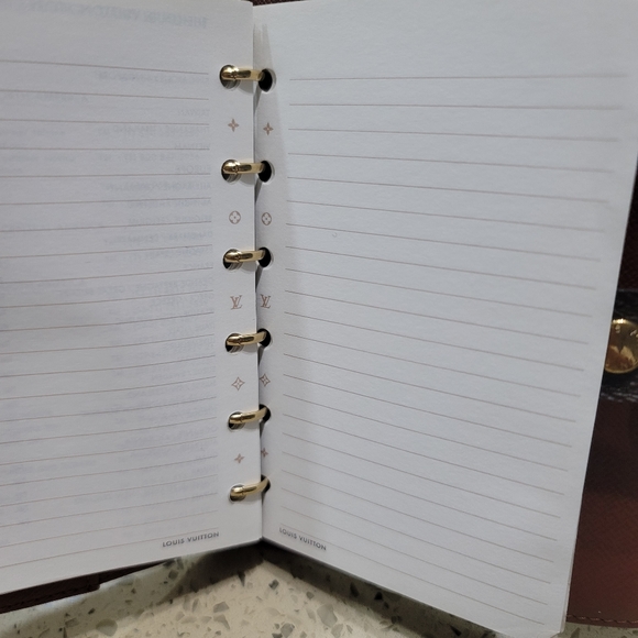 LV Mono Agenda Planner - Picture 11 of 13
